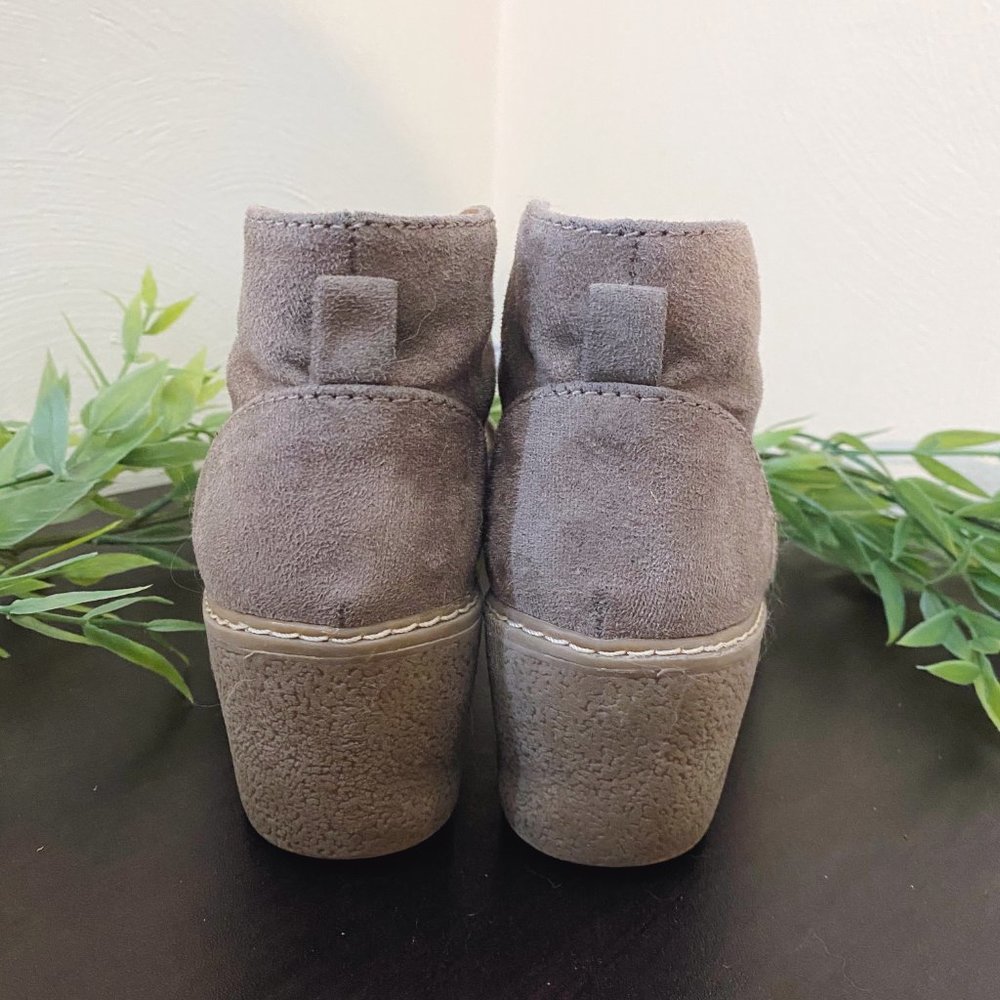 Booties - Picture 4 of 4